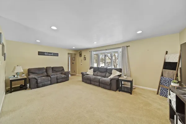 $359,900 | 520 Meadowbrook Drive, Adrian, MI 49221