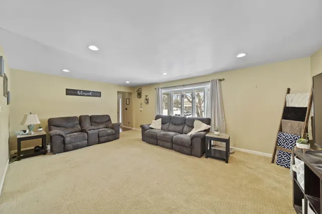 $385,000 | 520 Meadowbrook Drive, Adrian, MI 49221