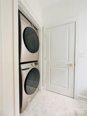 $289,000 | 671 North Alexander Street, Charlotte, NC 28202