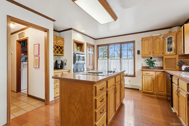 $639,000 | 686 Traver Road, Pleasant Valley, NY 12569