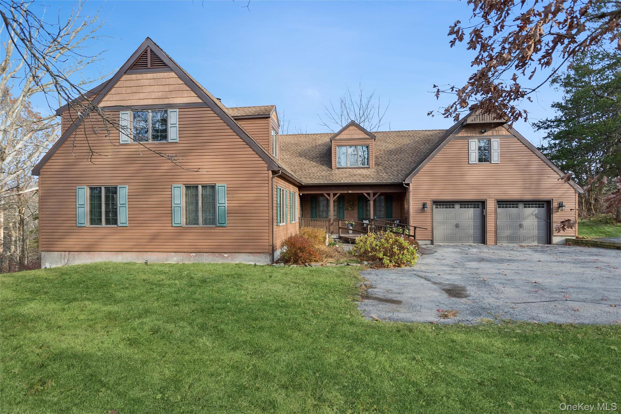686 Traver Road Pleasant Valley, NY 12569 - Photo 2 of 37 front view of a house with a yard