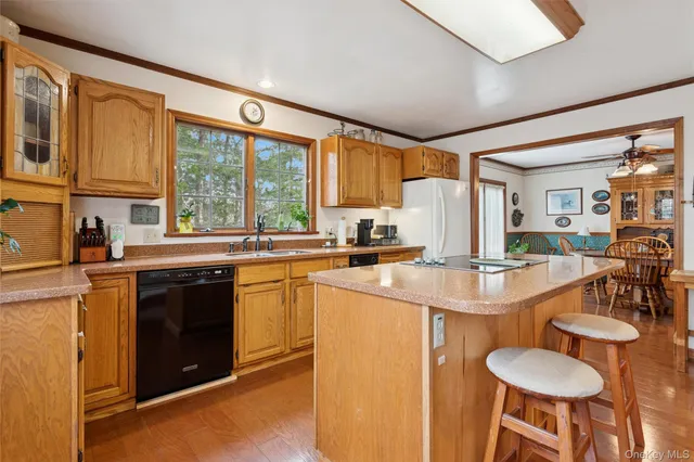 $639,000 | 686 Traver Road, Pleasant Valley, NY 12569