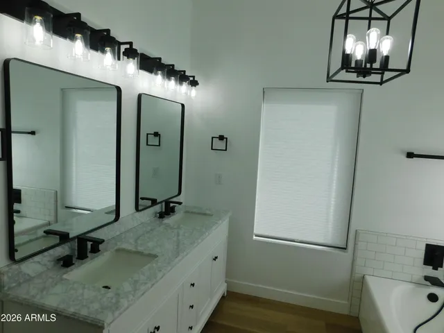 $640,000 | 901 East Stanford Avenue, Gilbert, AZ 85234