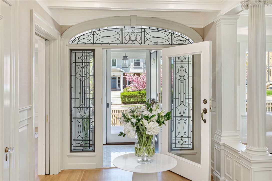 349 Wayland Avenue Providence, RI 02906 - Photo 11 of 50