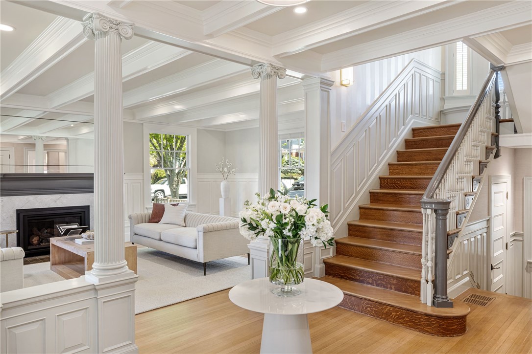 349 Wayland Avenue Providence, RI 02906 - Photo 13 of 50