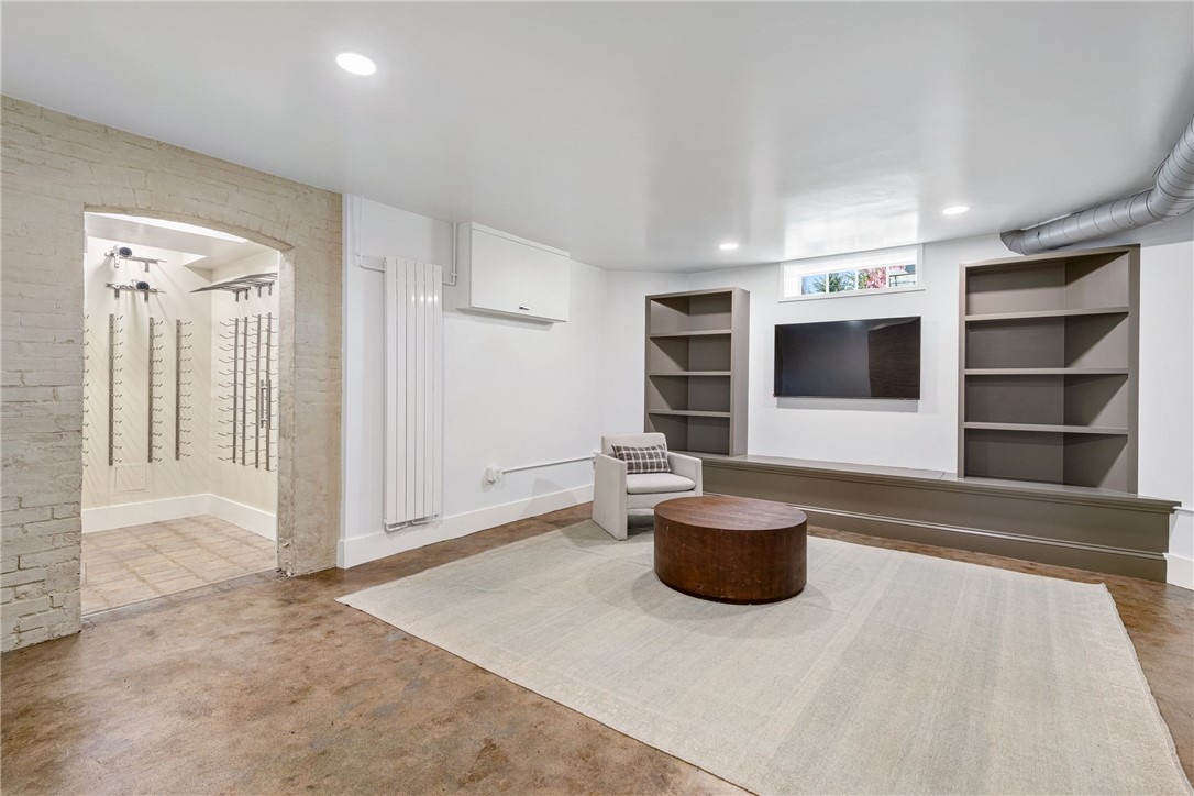 349 Wayland Avenue Providence, RI 02906 - Photo 43 of 50