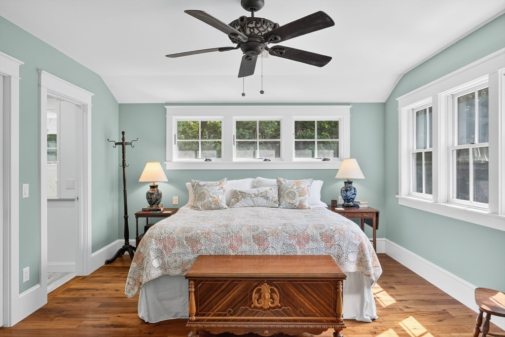 105 Bay Road Barnstable, MA 02635 - Photo 17 of 27 Gallery Image 17