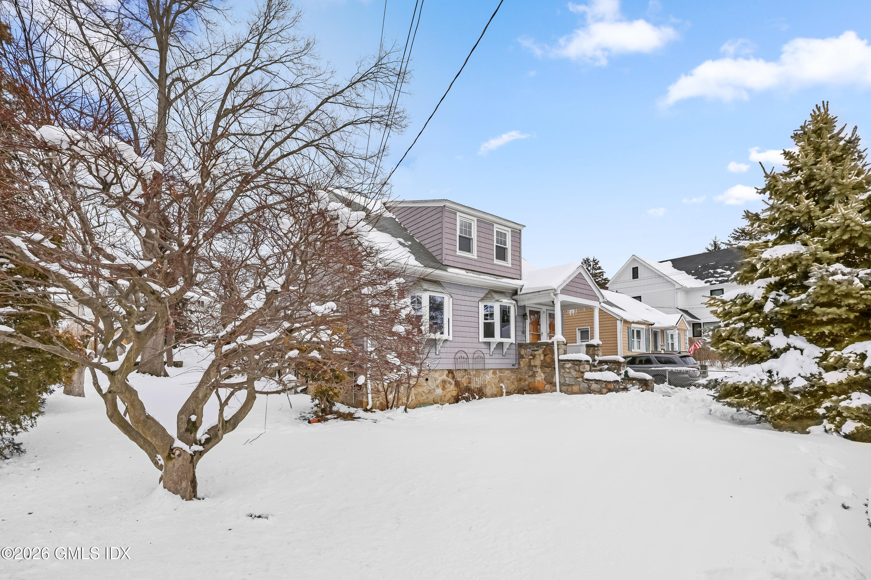 23 Thorn Hill Road Riverside, CT 06878 - Photo 23 of 26 Sideyard