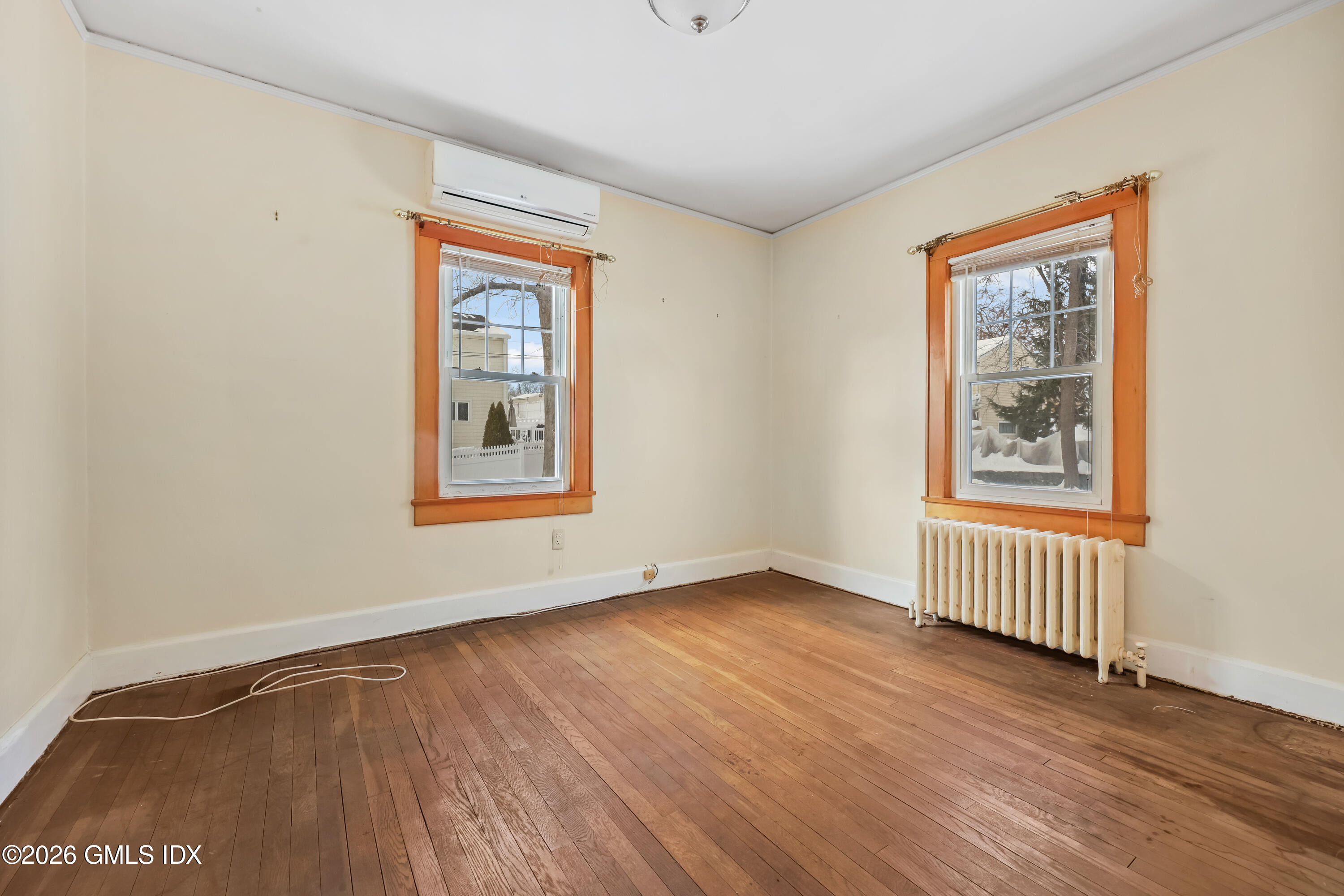 23 Thorn Hill Road Riverside, CT 06878 - Photo 5 of 26 1st floor apartment bedroom 2