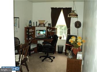 12082 Abby Road Philadelphia, PA 19154 - Photo 11 of 12 Gallery Image 11