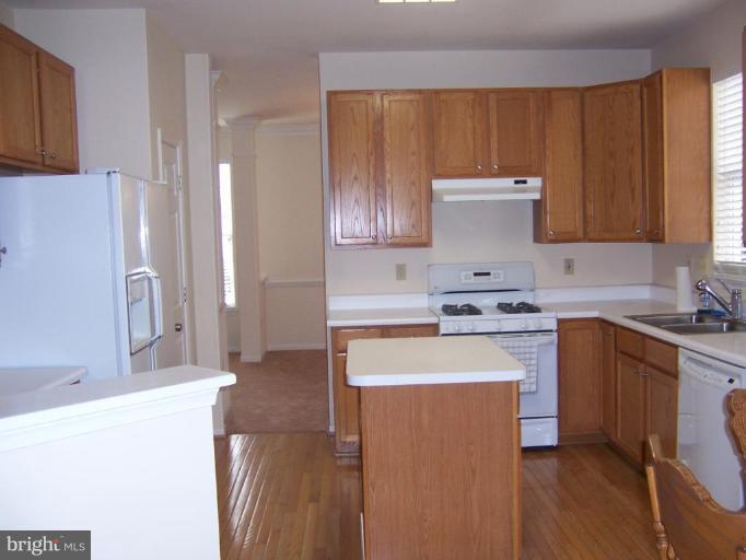 1586 Chapman Road Crofton, MD 21054 - Photo 14 of 30 Kitchen
