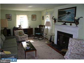 101 Shawnee Road Ardmore, PA 19003 - Photo 3 of 12 Living Room