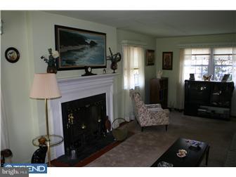 101 Shawnee Road Ardmore, PA 19003 - Photo 4 of 12 Living Room