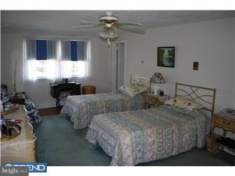 101 Shawnee Road Ardmore, PA 19003 - Photo 7 of 12 Bedroom - Main