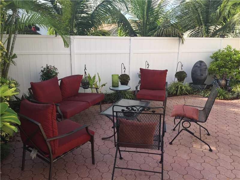 4150 Sabal Lakes Road Delray Beach, FL 33445 - Photo 11 of 11 Patio/Deck