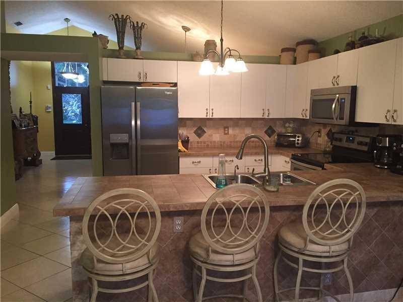 4150 Sabal Lakes Road Delray Beach, FL 33445 - Photo 5 of 11 Kitchen