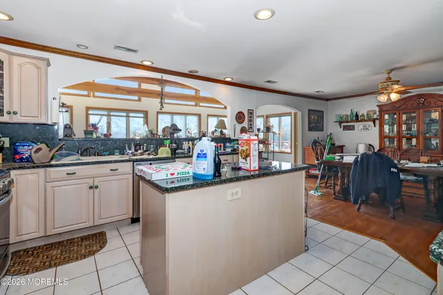 $1,500,000 | 170-174 West Millstream Road, Cream Ridge, NJ 08514