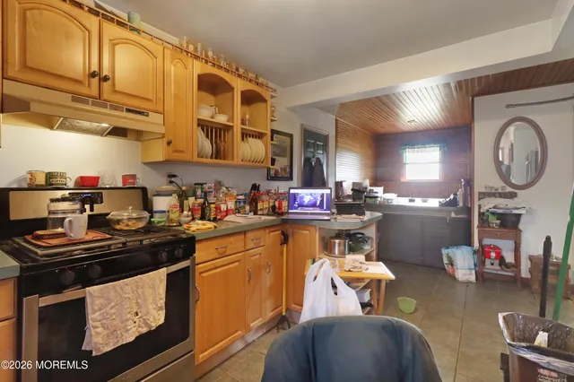 $1,500,000 | 170-174 West Millstream Road, Cream Ridge, NJ 08514