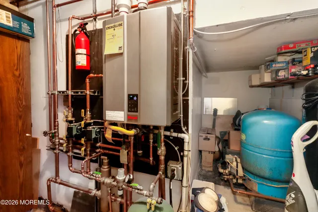 $1,500,000 | 170-174 West Millstream Road, Cream Ridge, NJ 08514