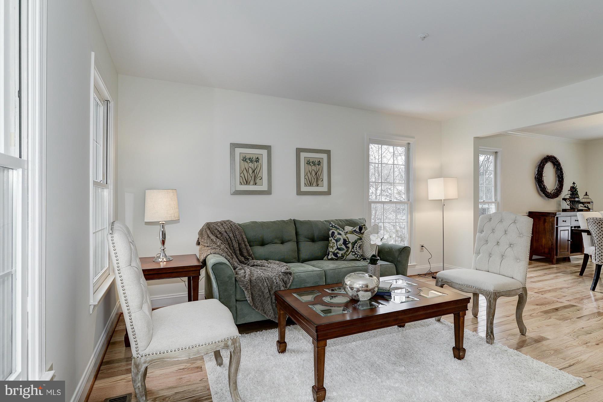 2813 Jutland Road Kensington, MD 20895 - Photo 3 of 29 Living Room