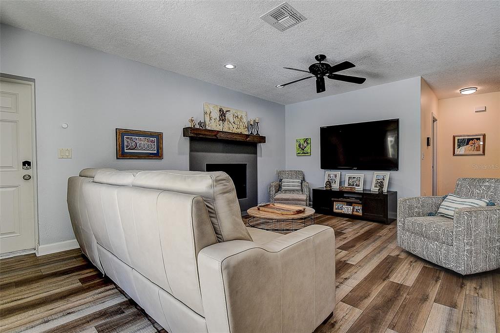 1607 Gulf Road Tarpon Springs, FL 34689 - Photo 20 of 86 Gallery Image 20
