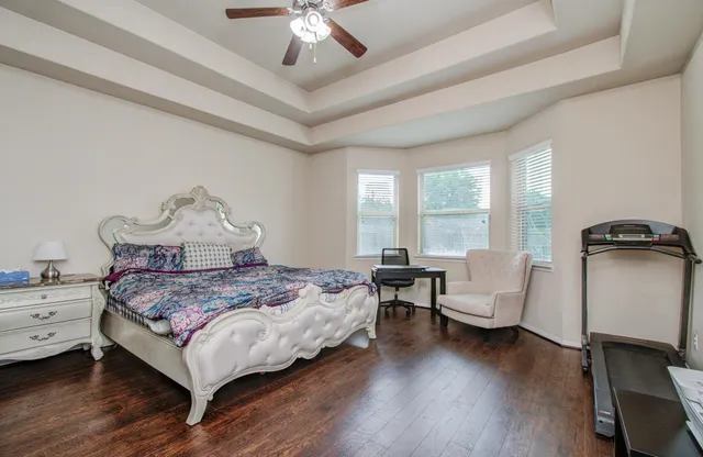 $519,000 | 10 Glade Park Drive, Missouri City, TX 77459