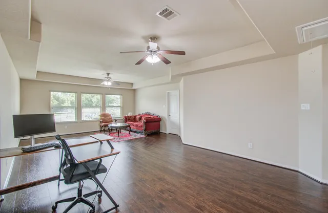 $519,000 | 10 Glade Park Drive, Missouri City, TX 77459