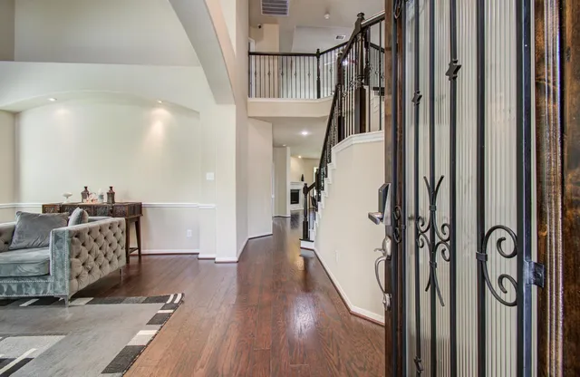 $519,000 | 10 Glade Park Drive, Missouri City, TX 77459