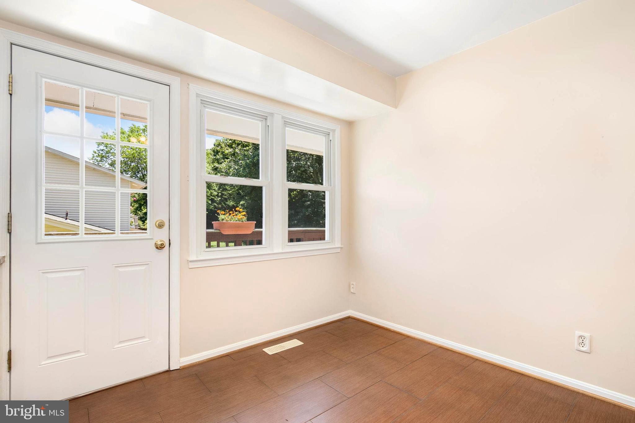 7008 Spur Road Springfield, VA 22153 - Photo 15 of 34