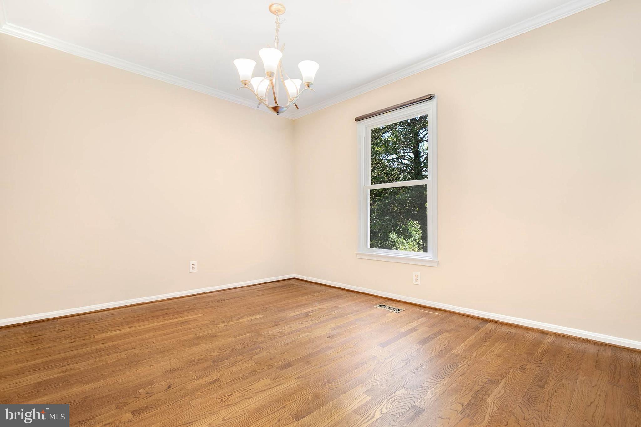 7008 Spur Road Springfield, VA 22153 - Photo 19 of 34