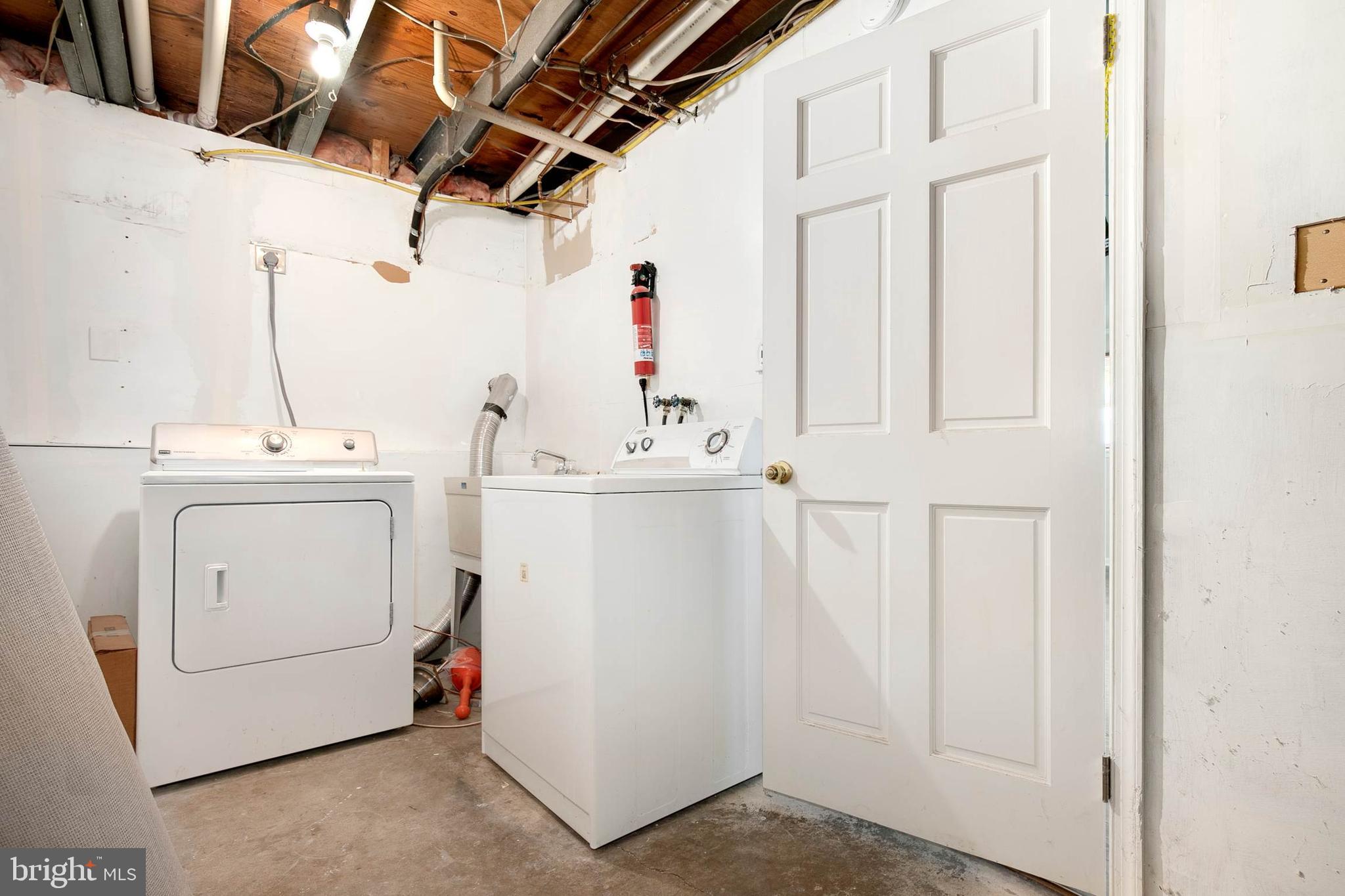 7008 Spur Road Springfield, VA 22153 - Photo 23 of 34