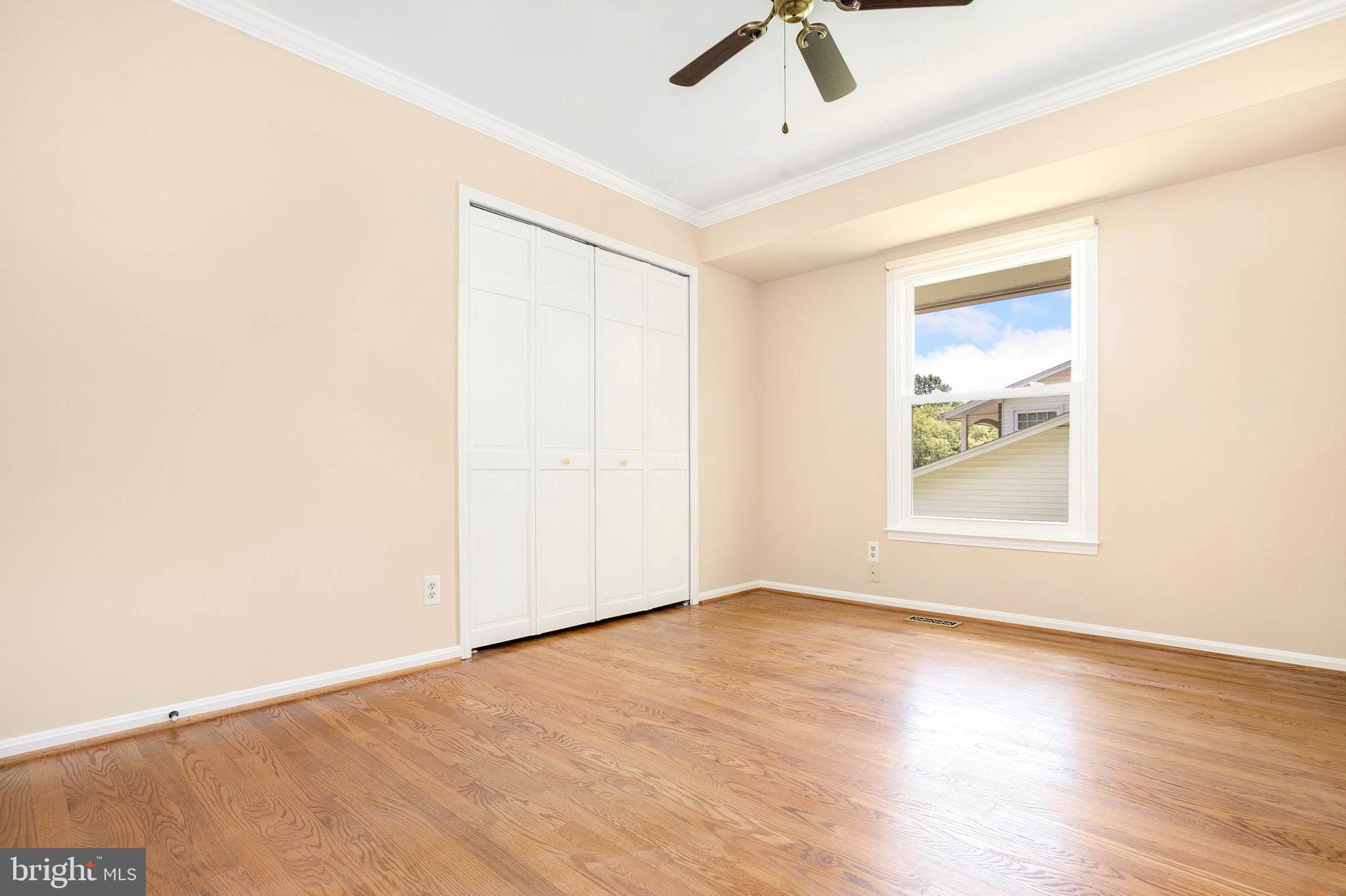 7008 Spur Road Springfield, VA 22153 - Photo 4 of 34