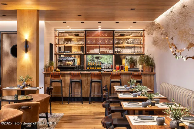 $2,895,000 | 14195 Weiskopf Way, Unit 334, Jackson, WY 83001