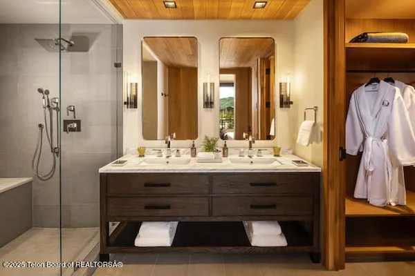 $2,895,000 | 14195 Weiskopf Way, Unit 334, Jackson, WY 83001