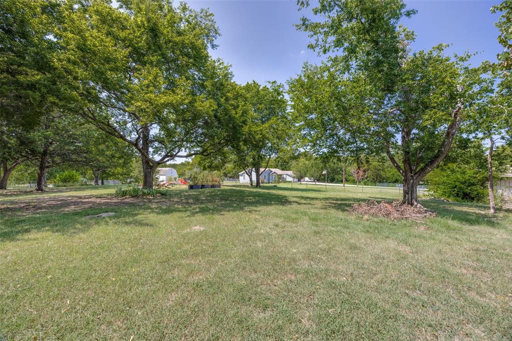 402 Jones Street Tom Bean, TX 75491 - Photo 24 of 31