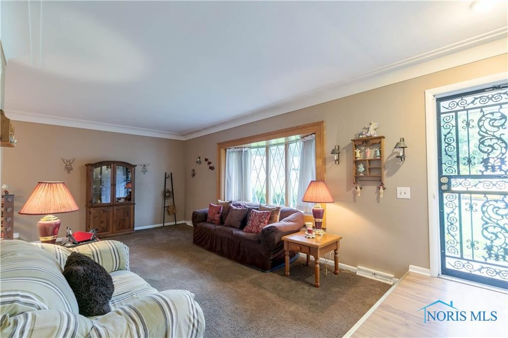 5627 East Rowland Road Toledo, OH 43613 - Photo 3 of 28 Gallery Image 3