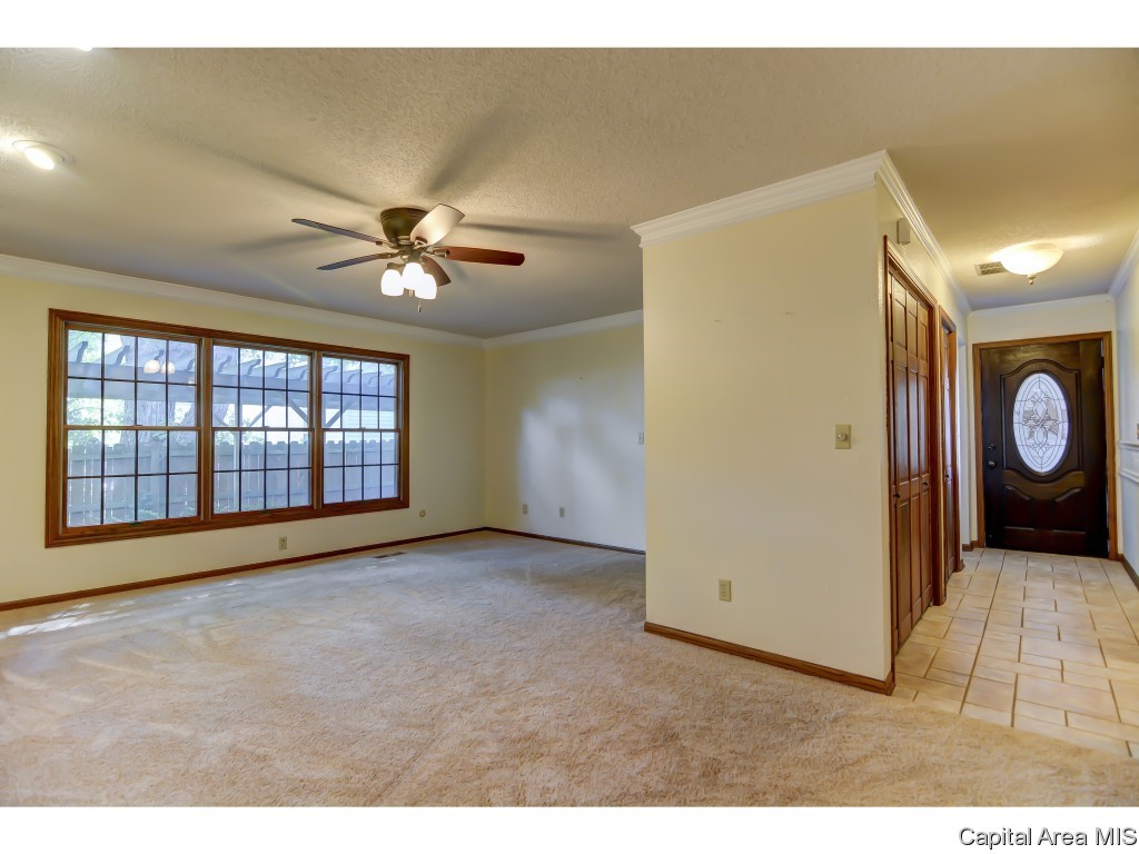 2217 Croydon Drive Springfield, IL 62703 - Photo 13 of 35 Gallery Image 13