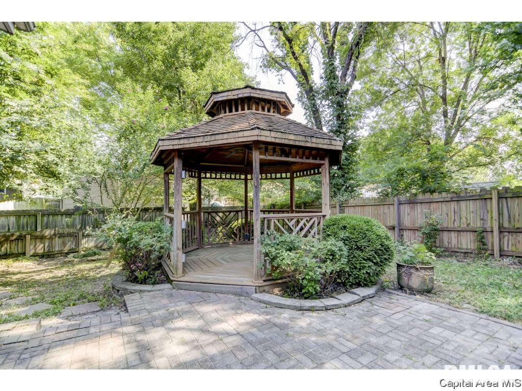 2217 Croydon Drive Springfield, IL 62703 - Photo 29 of 35 Gallery Image 29