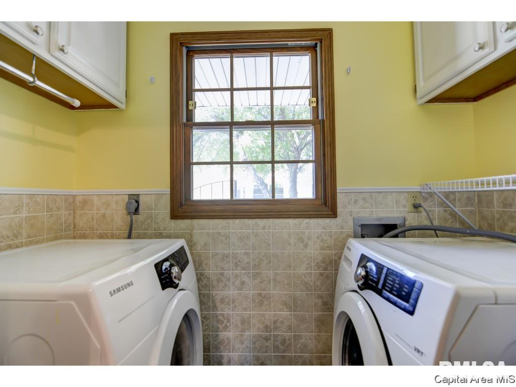 2217 Croydon Drive Springfield, IL 62703 - Photo 10 of 35 Gallery Image 10