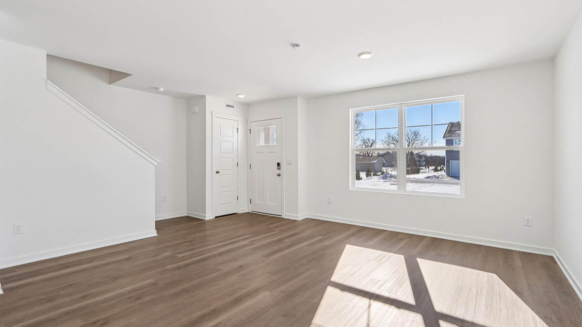 1018 58th Road Union Grove, WI 53182 - Photo 4 of 33 great room