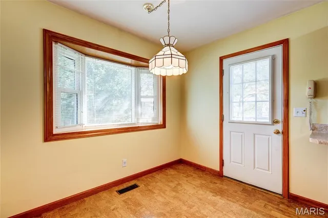 $220,000 | 100 Broadmere Drive, Florissant, MO 63033