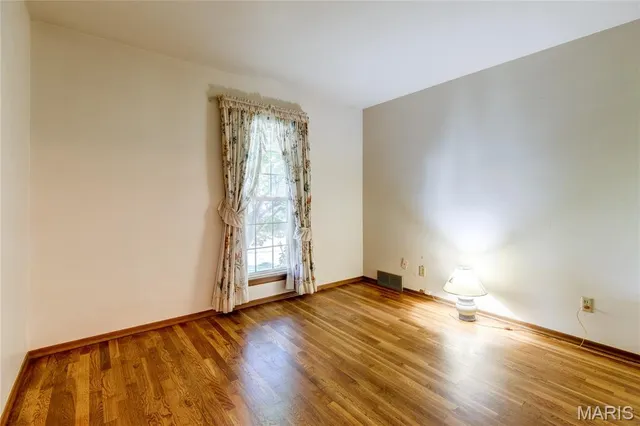 $220,000 | 100 Broadmere Drive, Florissant, MO 63033