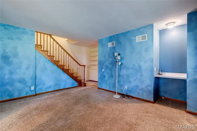 $220,000 | 100 Broadmere Drive, Florissant, MO 63033