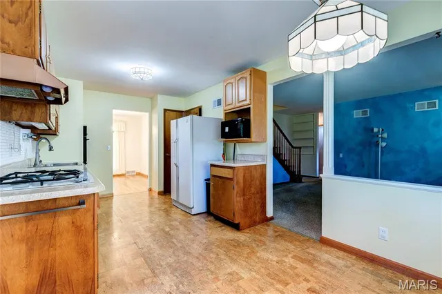 $220,000 | 100 Broadmere Drive, Florissant, MO 63033