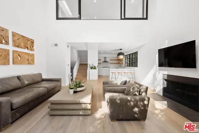 $6,895 | 1401 Camden Avenue, Unit 5, Los Angeles, CA 90025