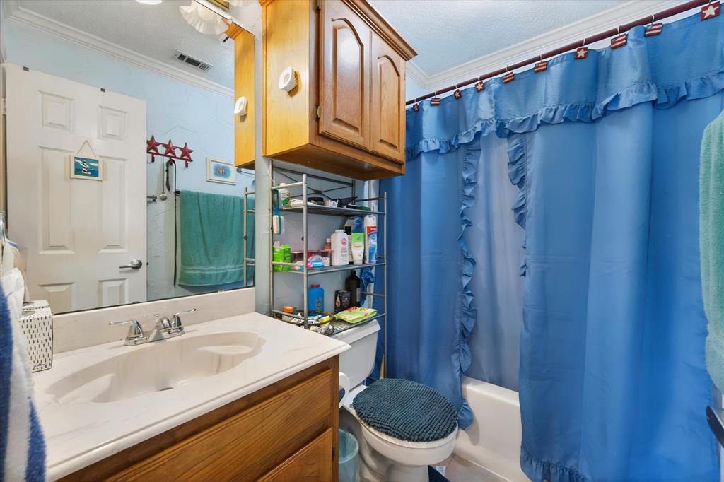 649 East Reindeer Road Lancaster, TX 75146 - Photo 14 of 24 Gallery Image 14