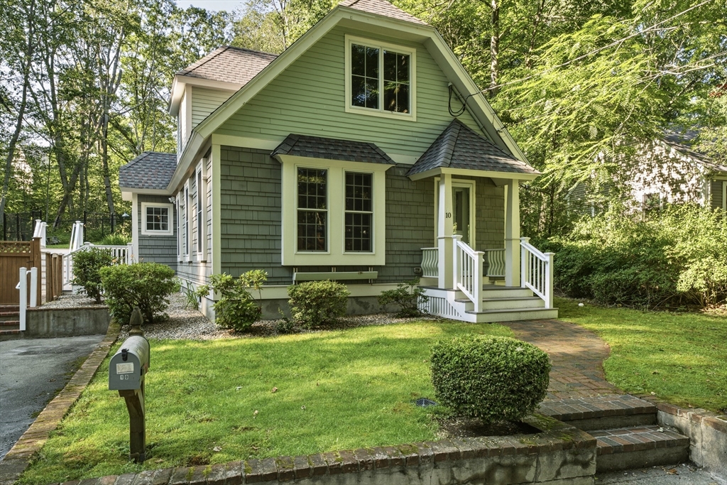 10 Mayflower Path Wayland, MA 01778 - Photo 1 of 33
