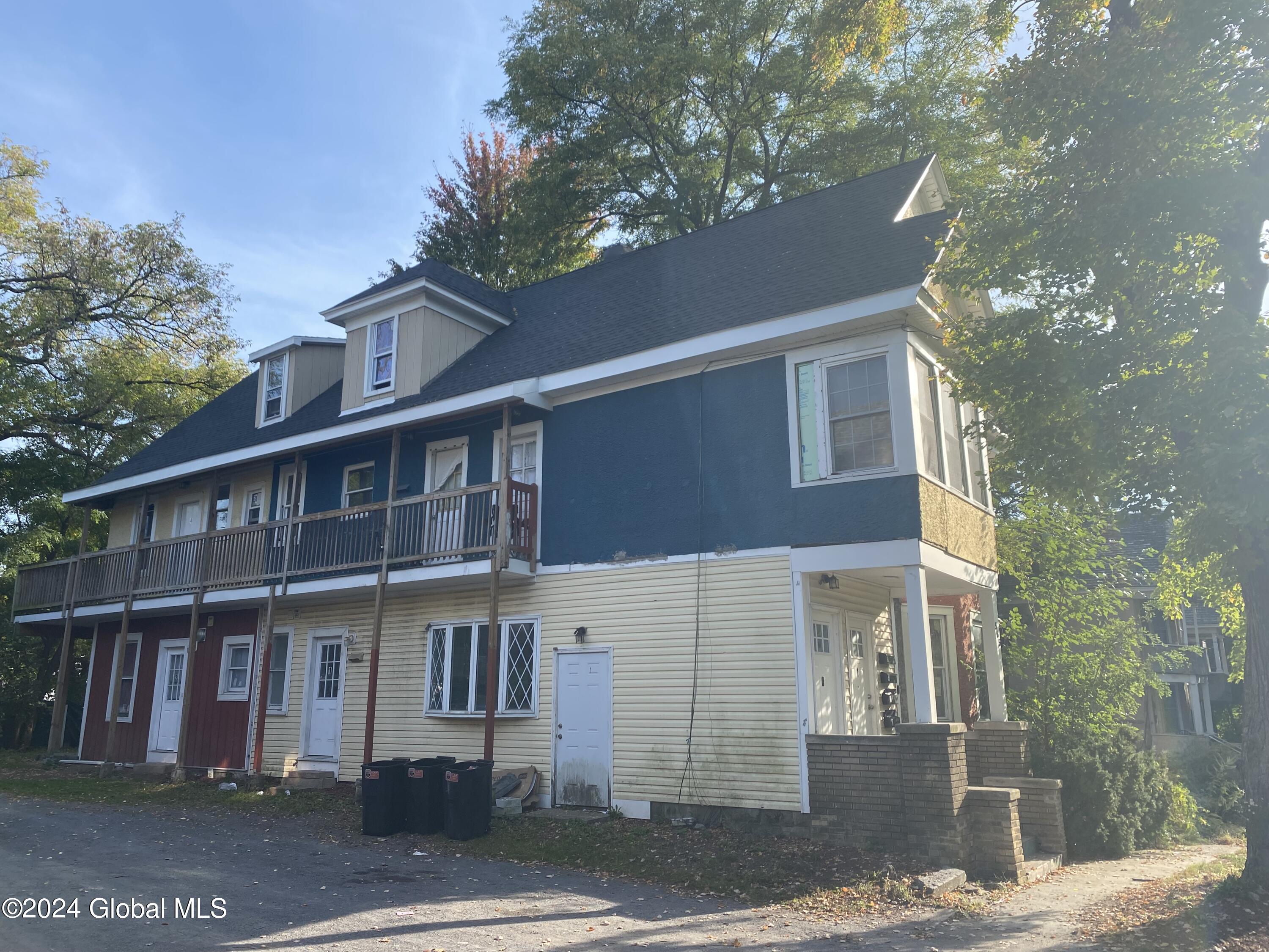 565 Summit Avenue Schenectady, NY 12307 - Photo 2 of 2 IMG_4483