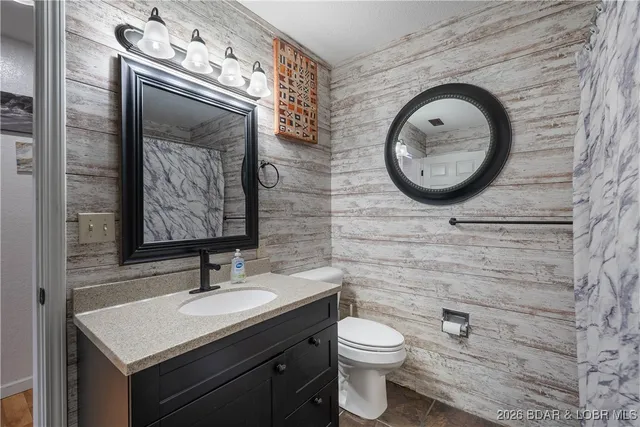 $189,900 | 99 Rock Dove Lane, Unit 2B, Camdenton, MO 65020