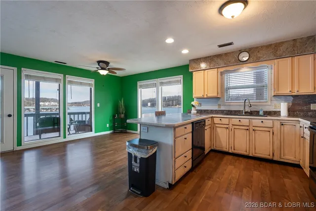 $189,900 | 99 Rock Dove Lane, Unit 2B, Camdenton, MO 65020